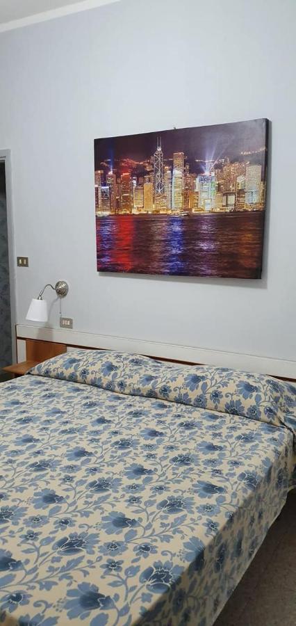Hotel Franca Misano Adriatico Esterno foto